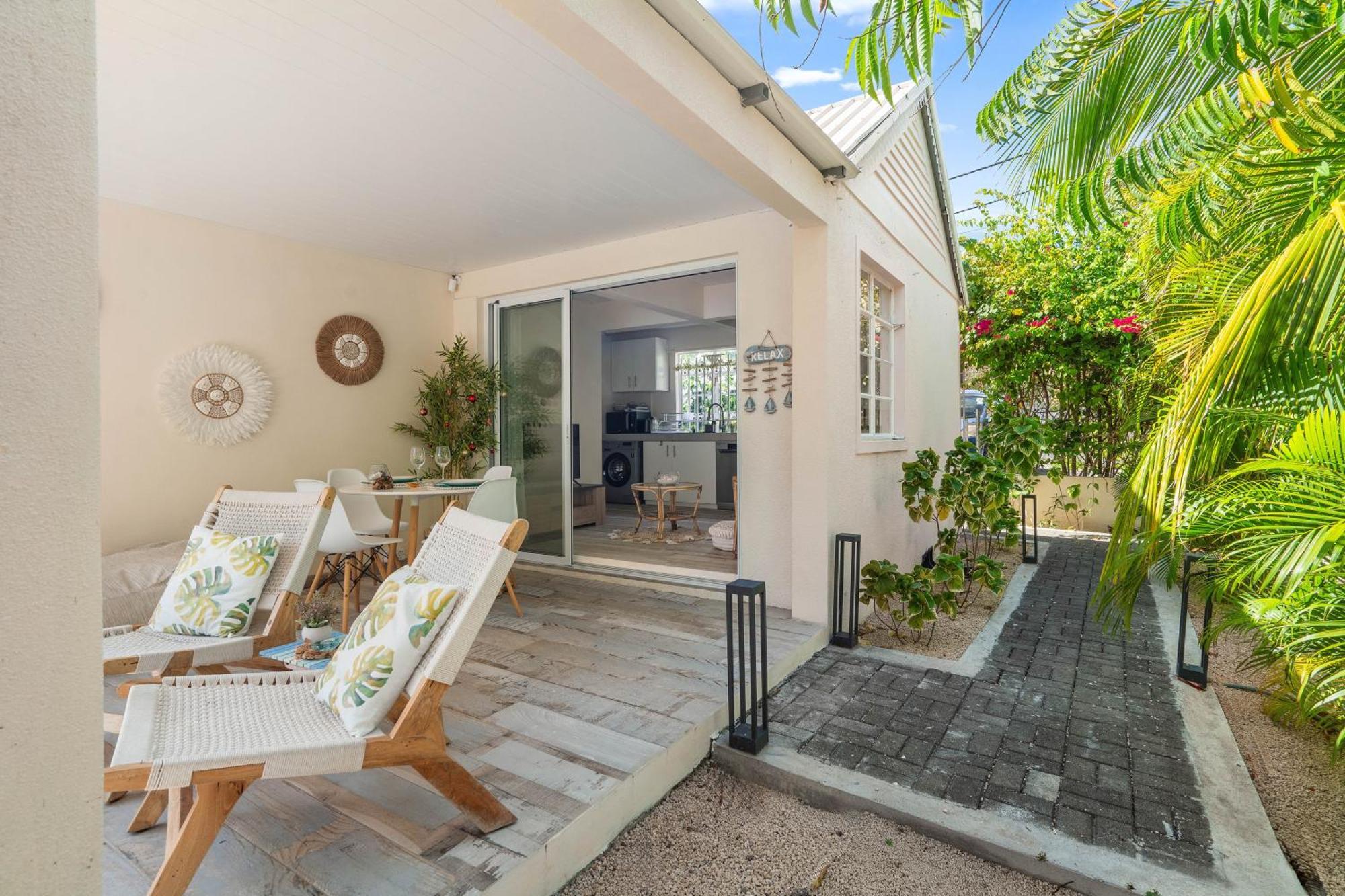Lakaz Del Sol - Modern And Elegant Apartments With Luxurious Garden, Pool And Barbecue Area - Tourism Permit Certified Tamarin Exterior foto