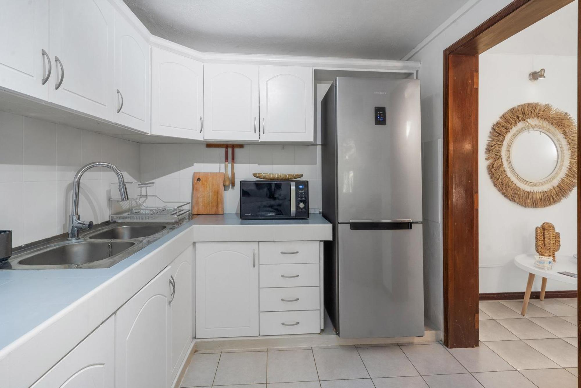 Lakaz Del Sol - Modern And Elegant Apartments With Luxurious Garden, Pool And Barbecue Area - Tourism Permit Certified Tamarin Exterior foto